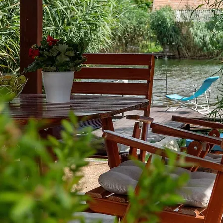 Vadszolo Apartmanhaz